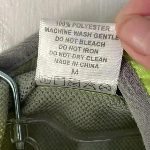 Aero tech cycle reflect windbreaker - Picture 9 of 9